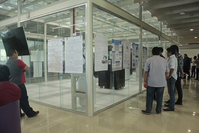 Vila Dosal entrega nuevas instalaciones y equipos tecnológicos a la UPY