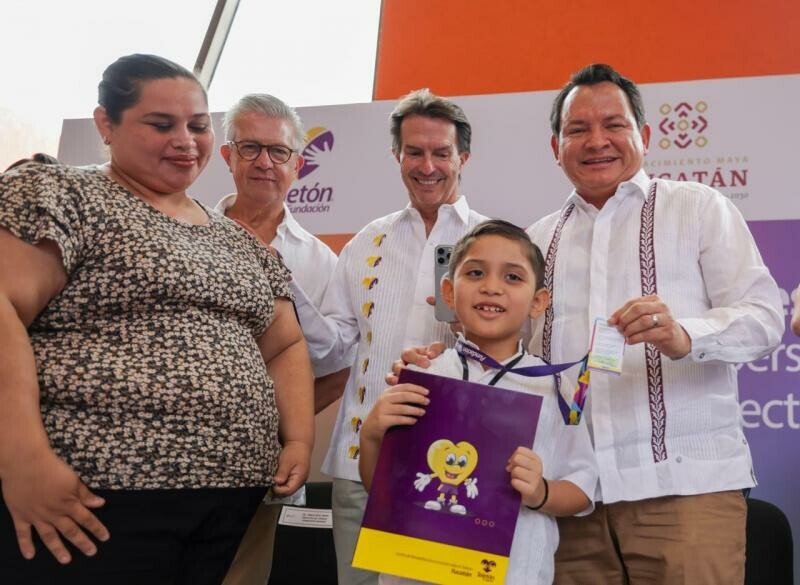 Inauguran turno vespertino en la clínica para niños con TEA del CRIT Yucatán