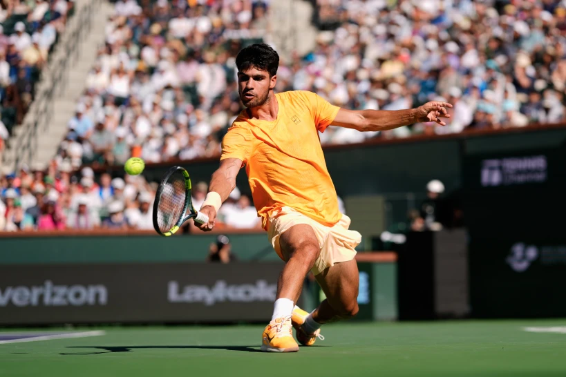 Carlos Alcaraz volverá tras lesión y defenderá su título del US Open; Jannik Sinner se retira del torneo