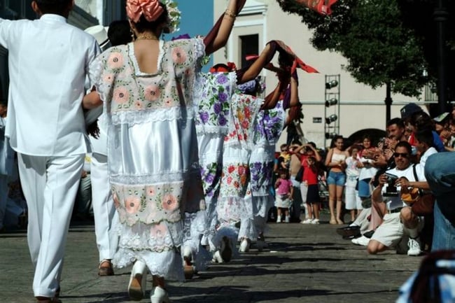 La Jornada Maya | Yucatán | La Jornada Maya | El terno, prenda típica de la  cultura mestiza