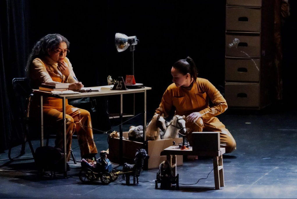 Presentan 'Autobiografía del Algodón' en Mérida, una adaptación teatral a la novela de Cristina Rivera Garza