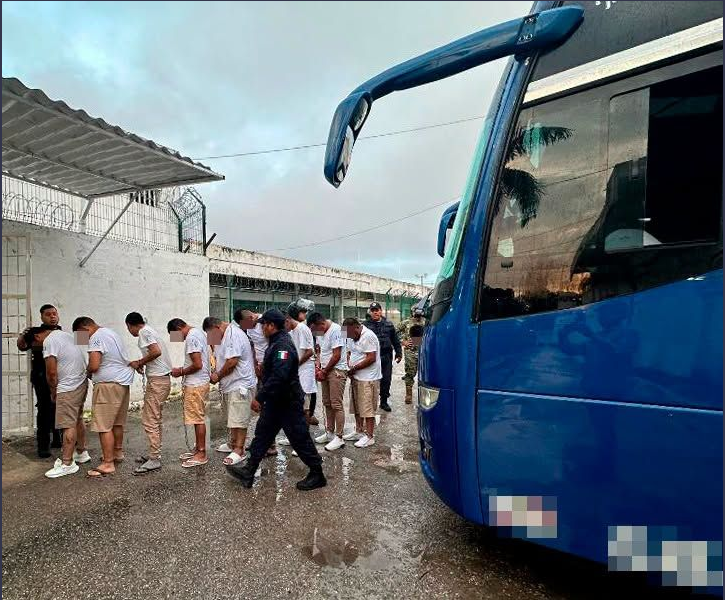 Trasladan a 146 reos de Cancún a Chetumal 