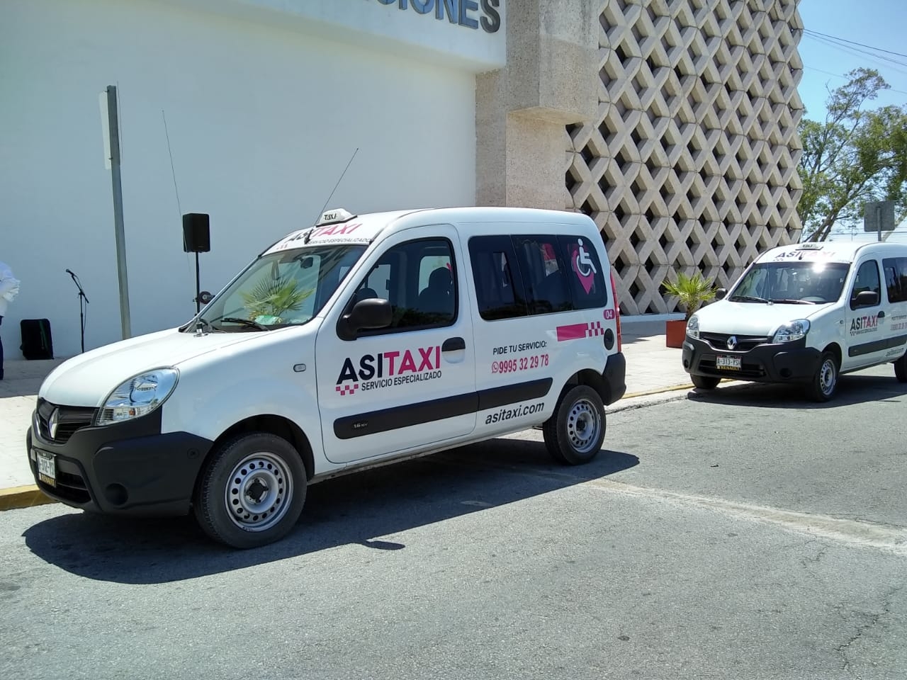 Ponen en marcha transporte para personas con discapacidad en Mérida