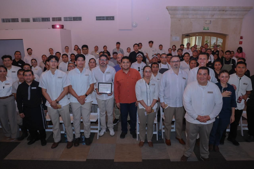 Capacitan a trabajadores hoteleros de Playa del Carmen para prevenir trata de personas y trabajo infantil
