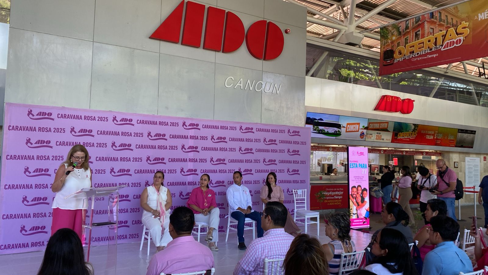 Caravana Rosa de ADO dona mastografías y trayectos para detección temprana del cáncer de mama