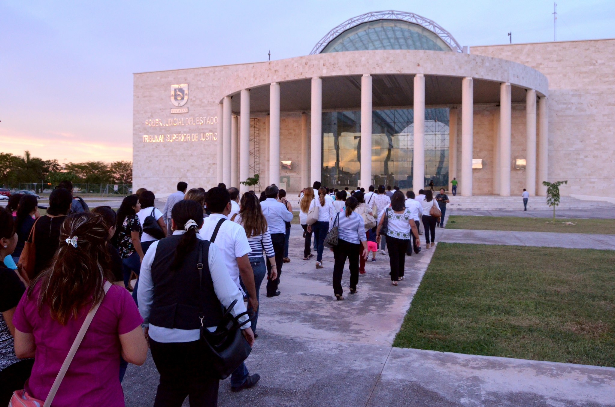 Aumento salarial a trabajadores del Poder Judicial