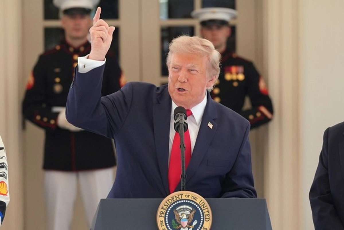Trump acusa a ''vándalos'' de dañar estanque frente a la Casa Blanca