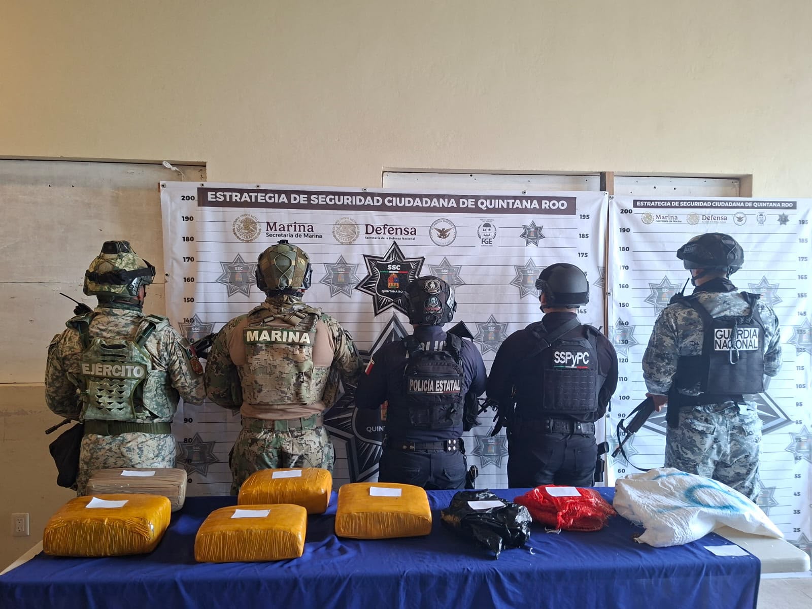 Recalan en costas de Tulum 25 kilogramos de presunta marihuana