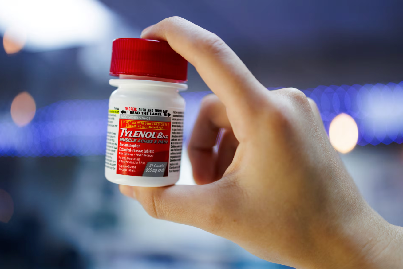 El paracetamol en el embarazo no eleva el riesgo de autismo, TDAH o discapacidad en niños: estudio