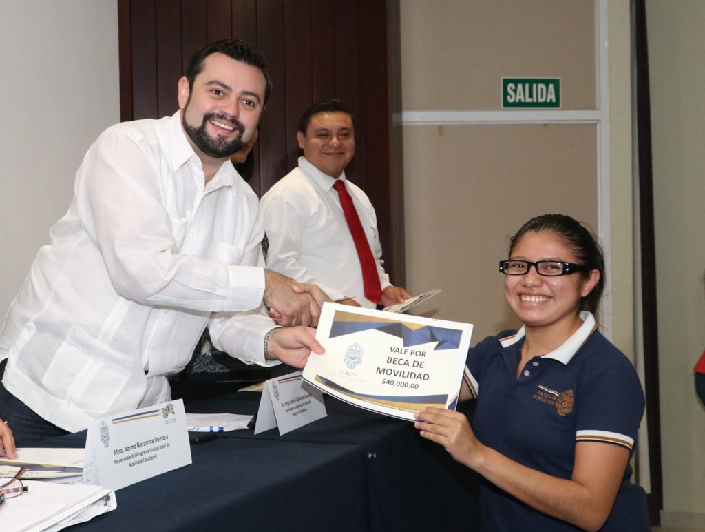 Ana Heredia, de la UMT UADY, de intercambio a Colombia