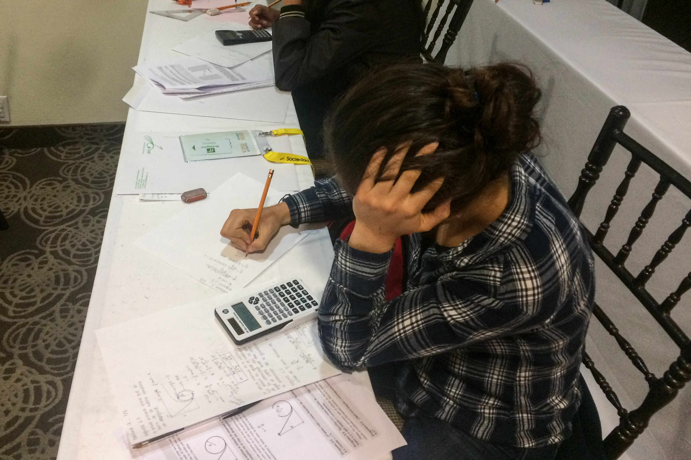 Preparatorias de UADY se imponen en Olimpiada Nacional de Física