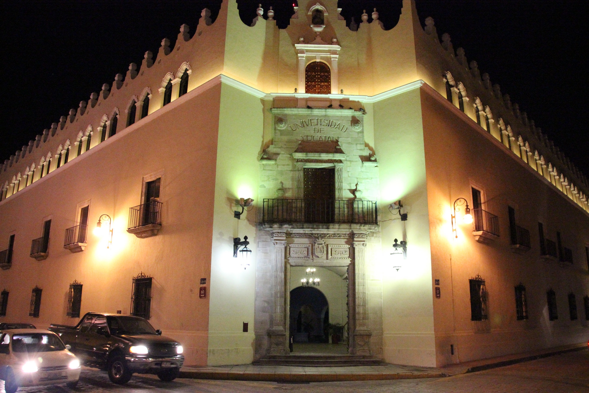 Incremento a salarios de la UADY