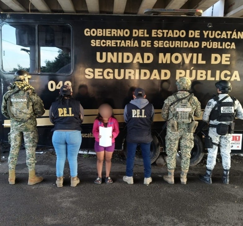 Detienen a mujer posiblemente relacionada con triple homicidio en Dzilam González