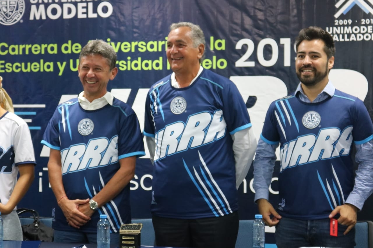 Carrera Modelista por aniversario 109 de la institución