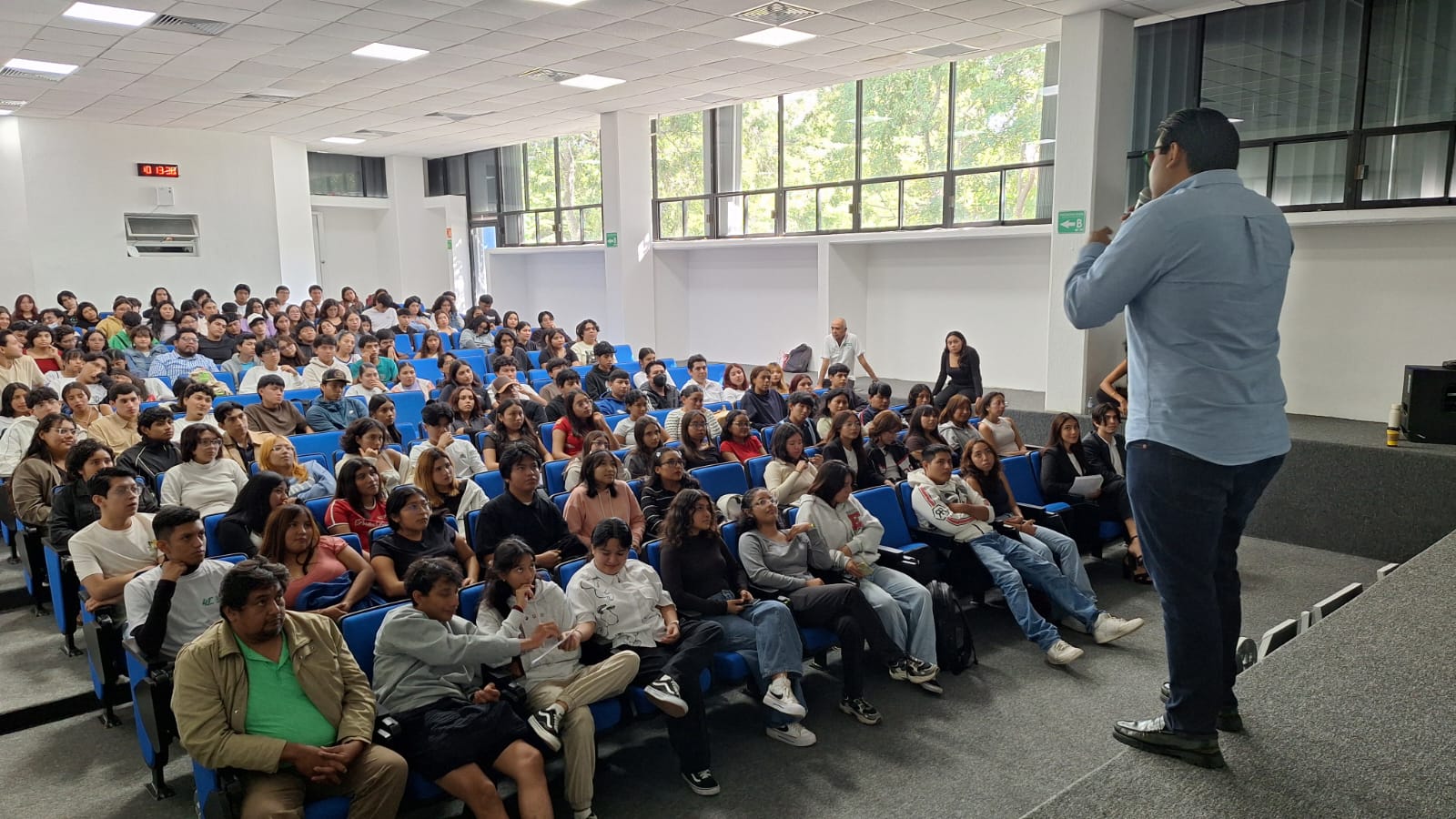 Universitarios de Quintana Roo se sienten inseguros en el transporte público