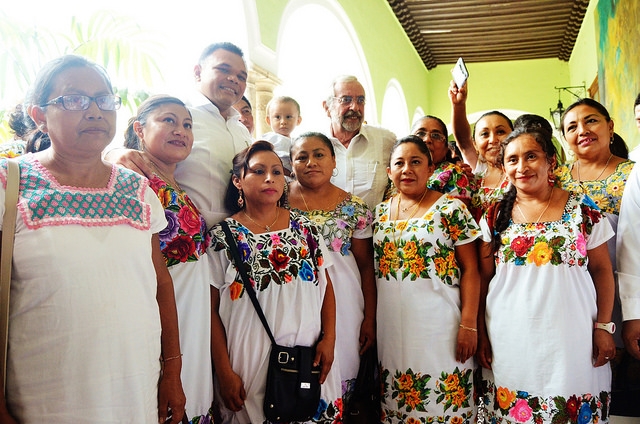Vestimenta, música y cocina, rasgos de nuestra identidad