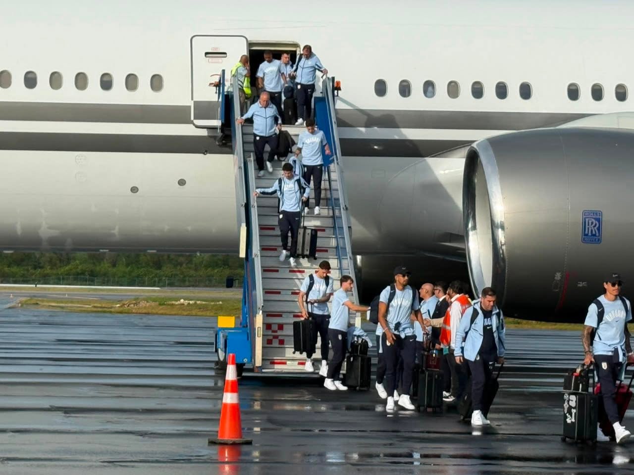 Selección de Uruguay llega a Quintana Roo, su base de concentración rumbo al Mundial de Futbol