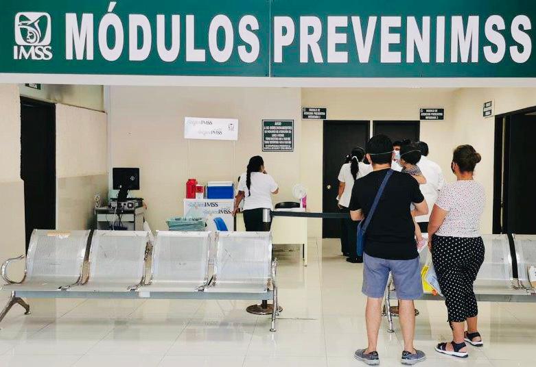 Arranca campaña de vacunación contra influenza y Covid-19 en Yucatán