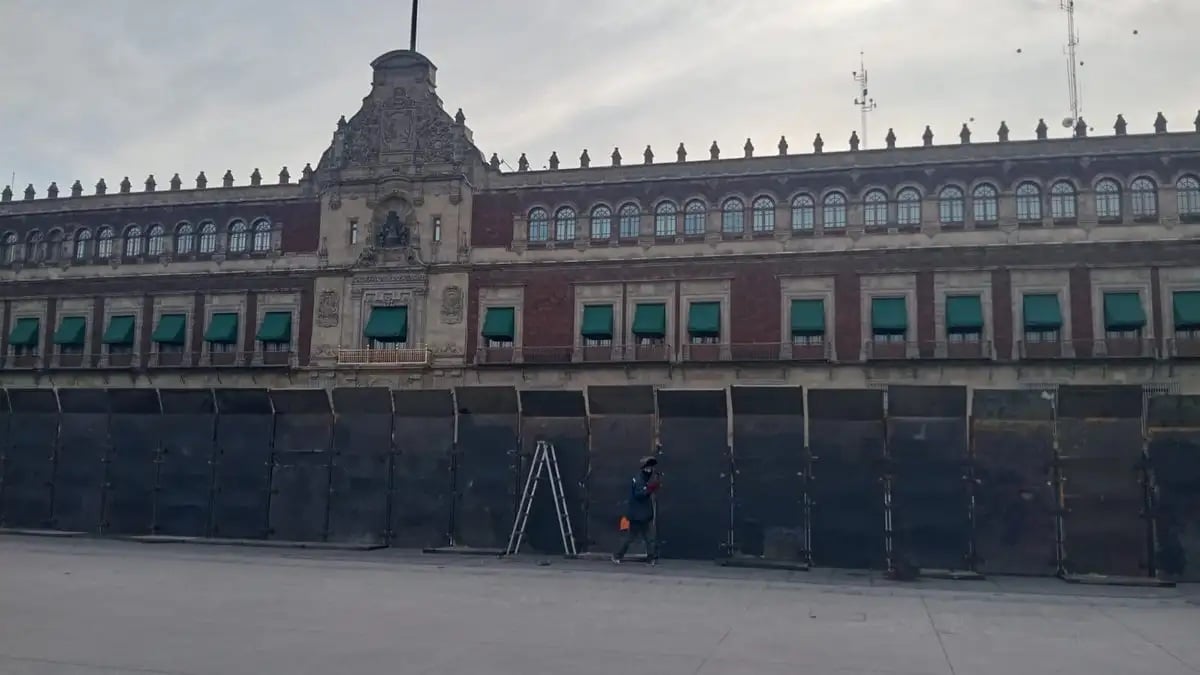 Resguardan inmediaciones de Palacio Nacional por supuesta marcha de la ''Generación Z''