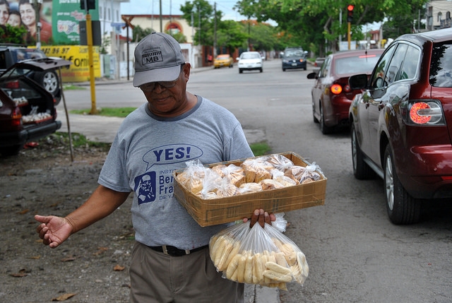 Canaco, sin censo de vendedores y artistas en semáforos