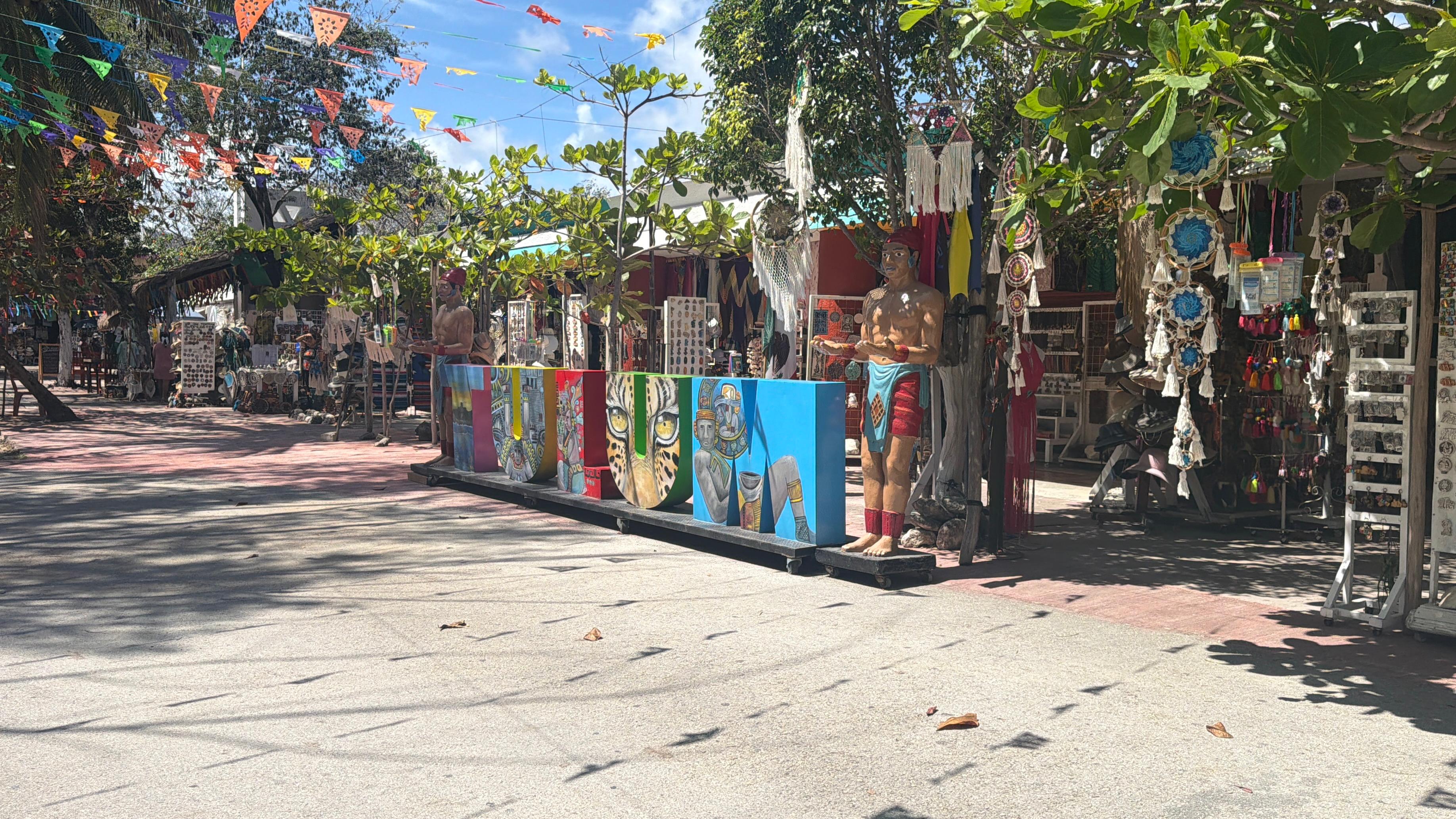 Comercios de la zona arqueológica de Tulum reportan caída significativa en sus ingresos