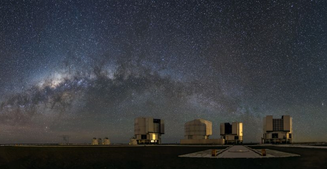 Telescopio avista la estrella más rápida de la Vía Láctea orbitando un agujero negro