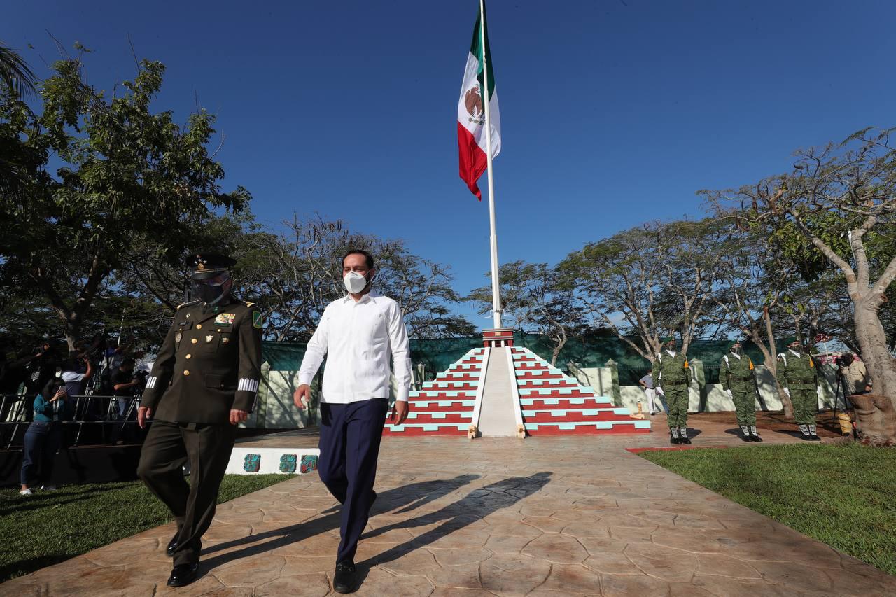 Bandera de México, un símbolo de esperanza y aliento: Vila Dosal