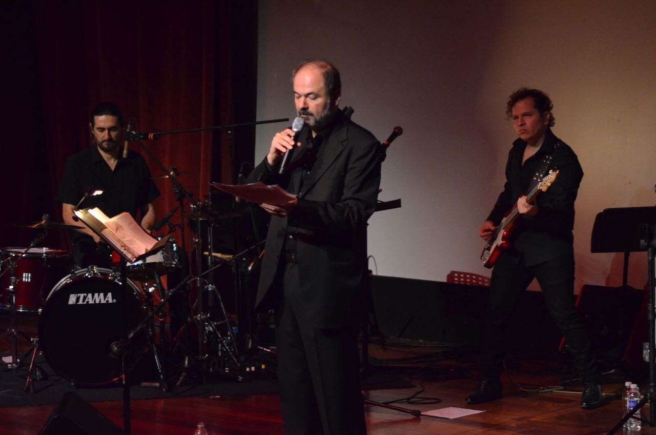 Arranca show de rock y letras