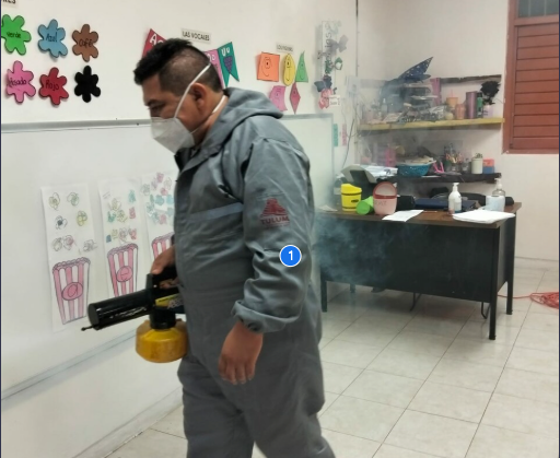 SEQ brinda atención en salud a escuelas de Tulum por casos de coxsackie