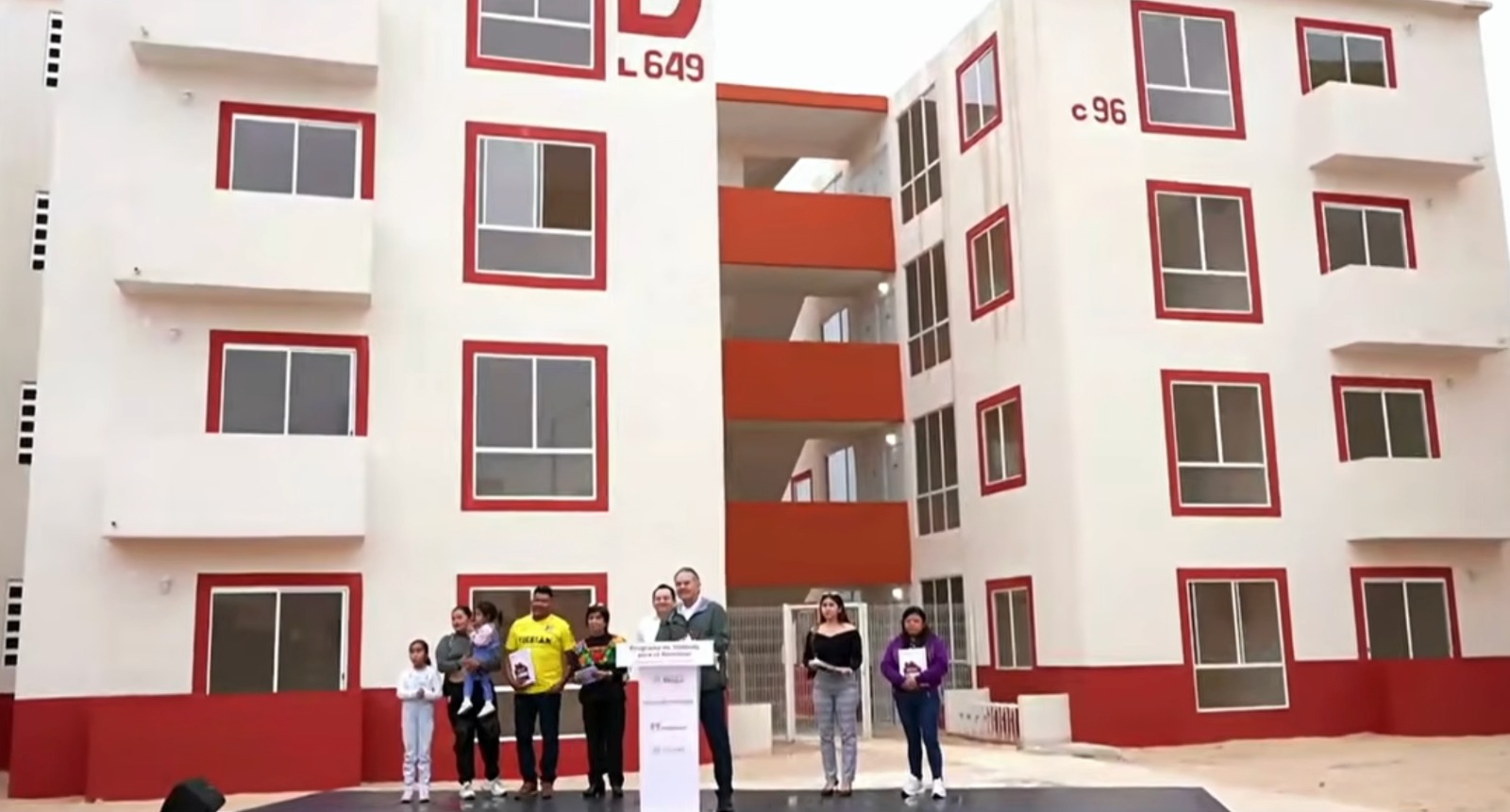 Realizan primera entrega de Vivienda para el Bienestar en Yucatán