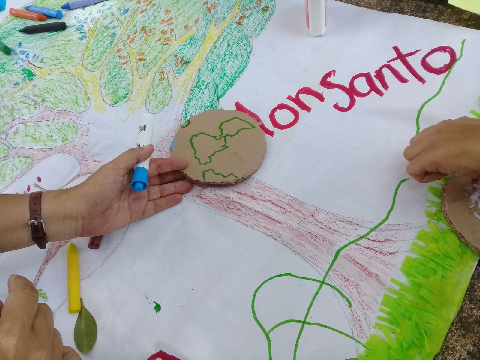 Arte, carteles y proyecciones contra Monsanto en Mérida