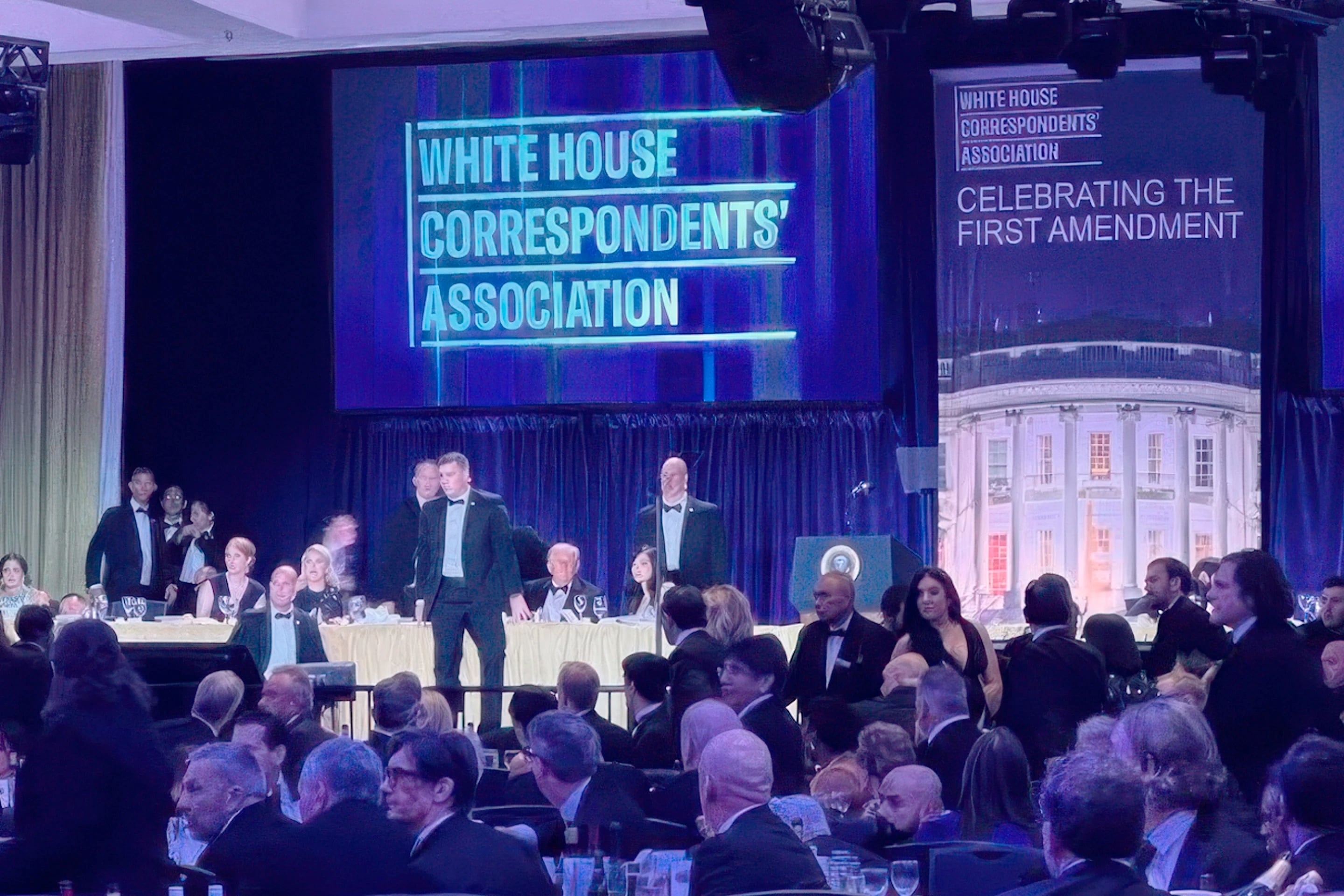 Hallan mensajes contra Trump en redes sociales del presunto atacante de la Casa Blanca