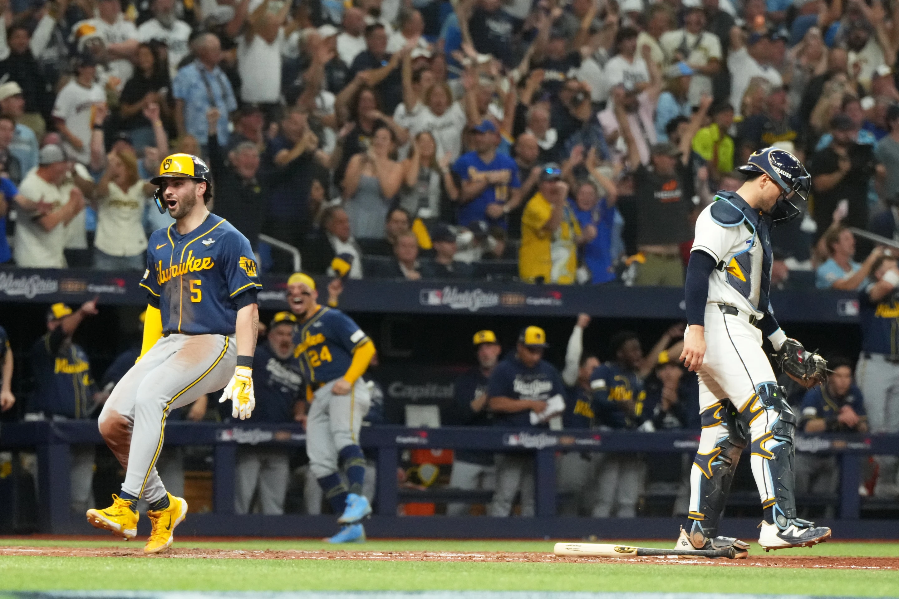 Los Cerveceros arrollan 10-1 a los Rays y están a un triunfo de su primer título